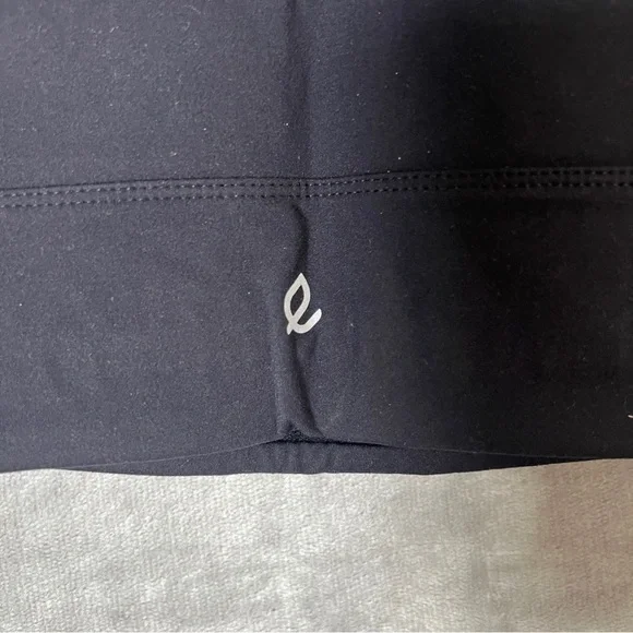 Women's Black Sports Bra - Picture 4 of 6